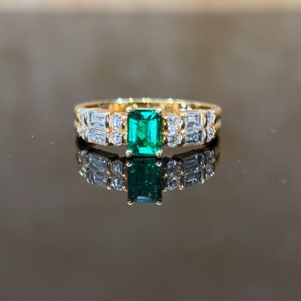 18K Yellow Gold Emerald 0.60ct Long Octagonal Ring