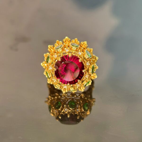 18K Yellow Gold Pyrope Garnet 7.53ct Ring